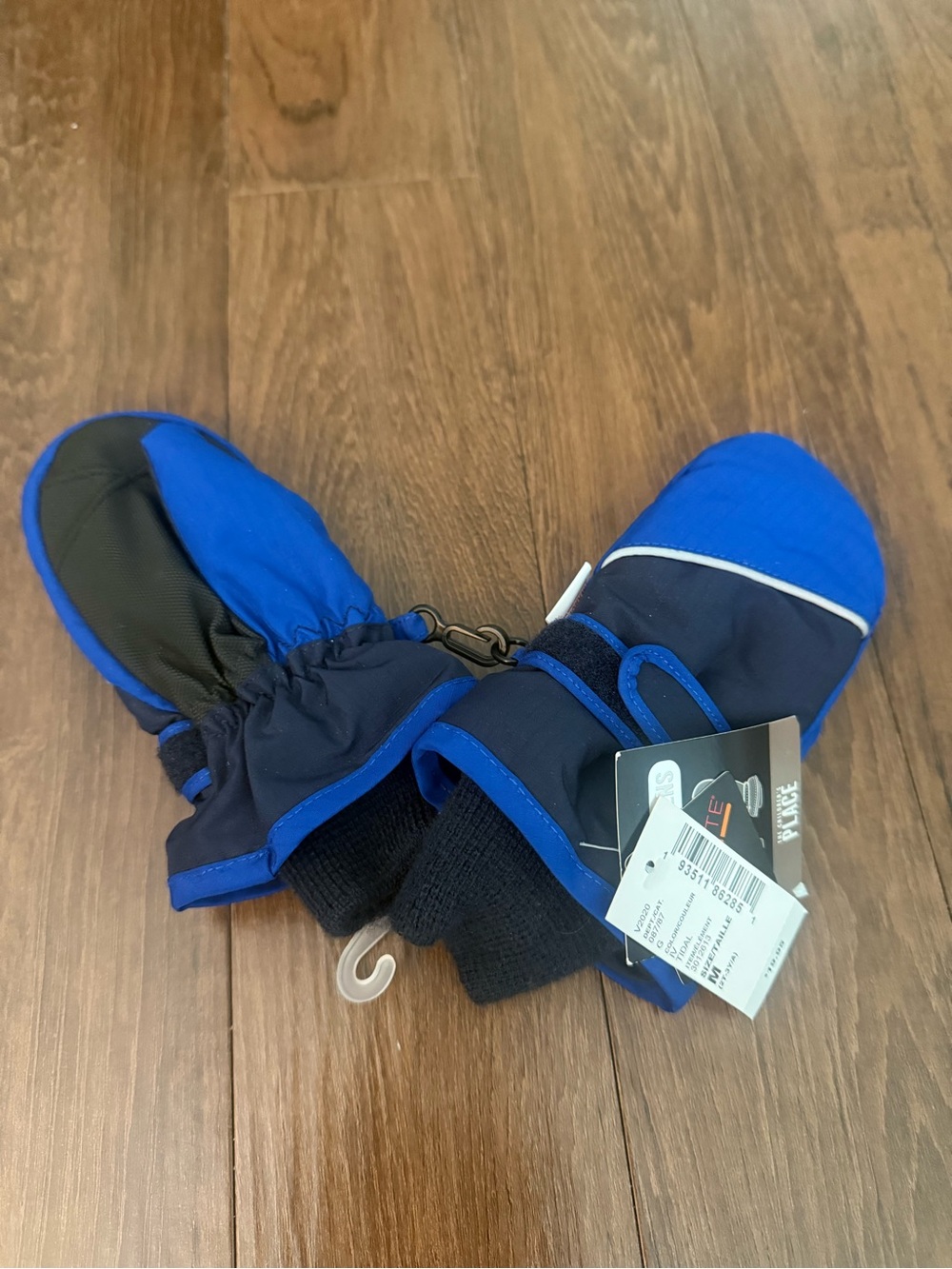 The Children’s place toddler snow mittens